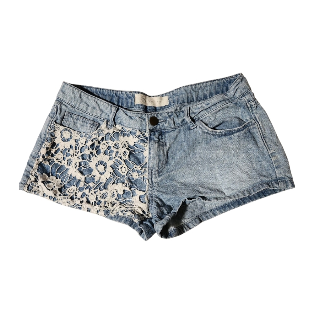 JW Jeans Denim Shorts Crochet Floral Lace Overlay Junior Sz 3 Booty Low Rise